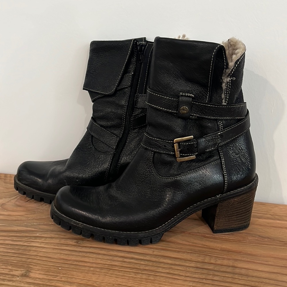 ARNOLD CHURGIN Bootie